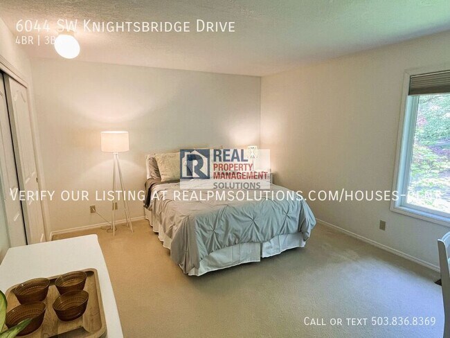 Building Photo - 6044 SW Knightsbridge Dr