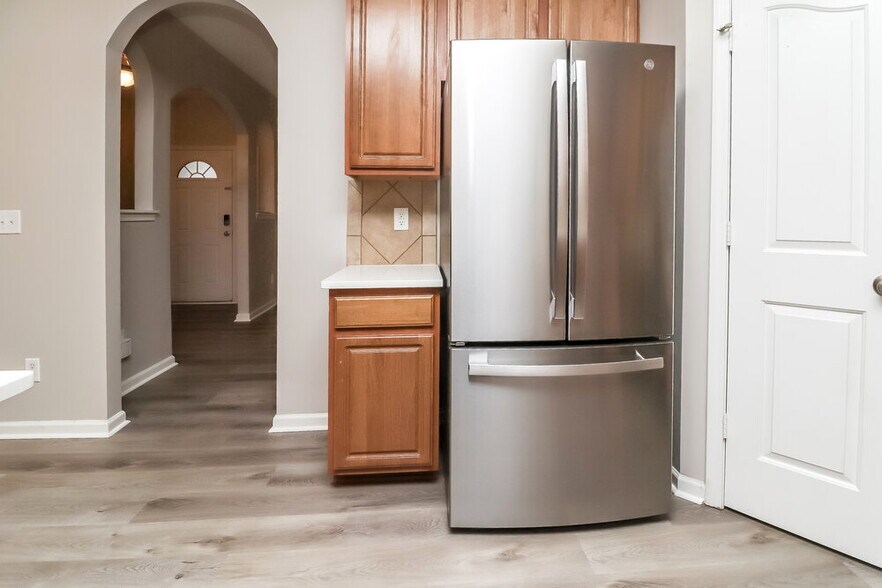 Building Photo - 418 Whitewater Way NW