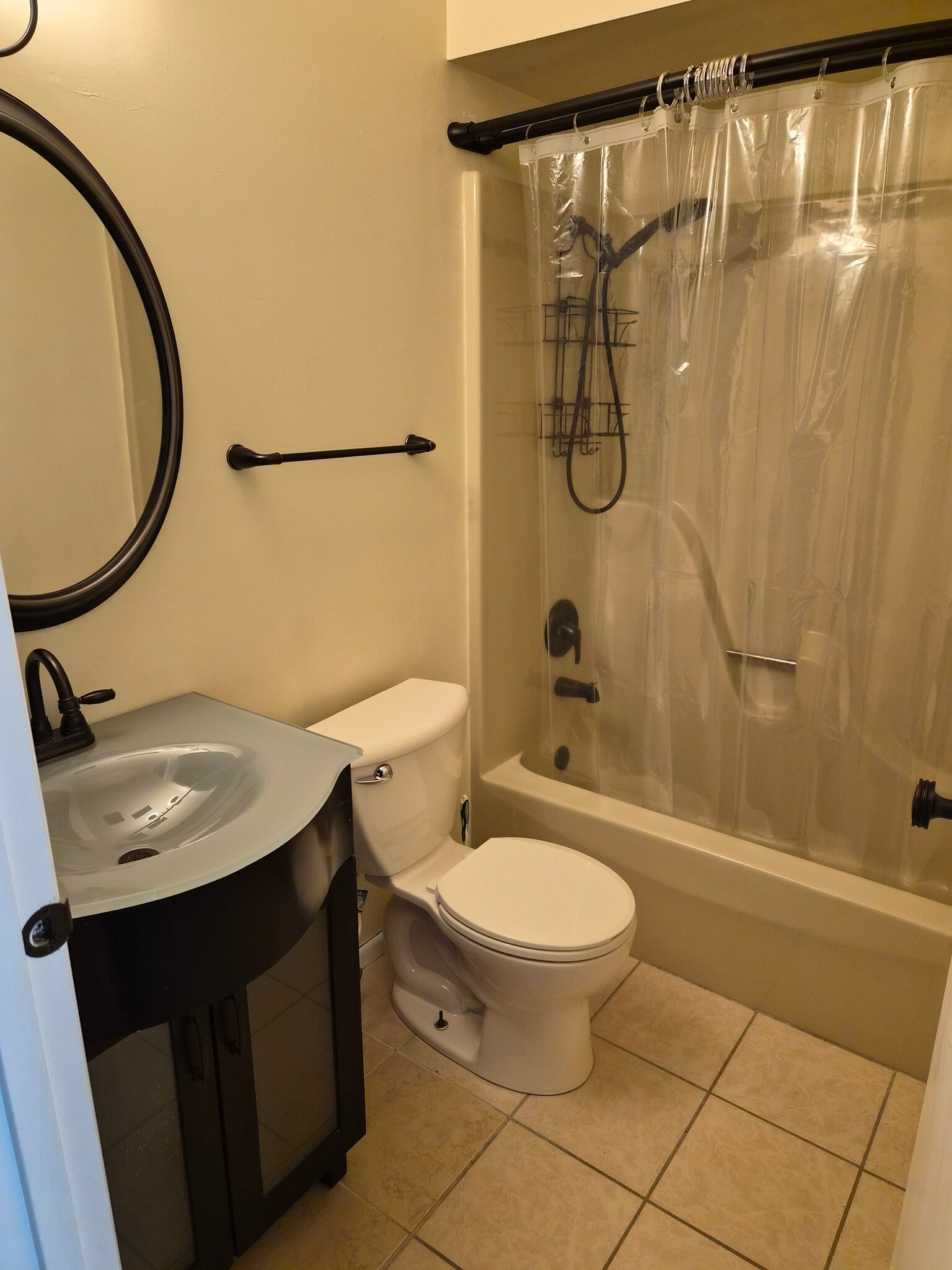 Main Bath - 1600 Northbrook Dr