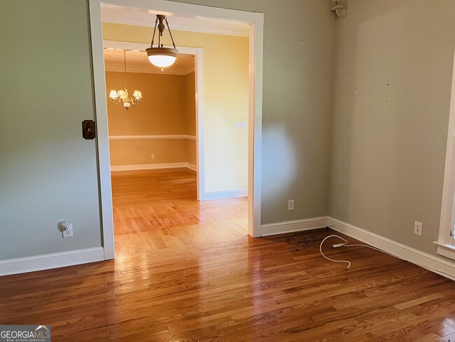 Building Photo - 947 Beavers Rd