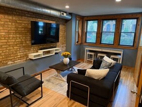 Building Photo - 4104 N Mozart St