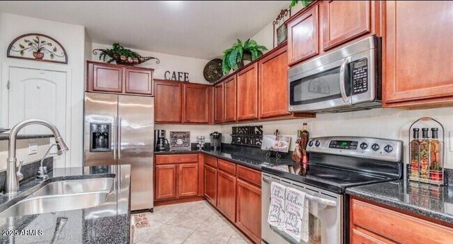 Building Photo - 4690 S Twinleaf Dr
