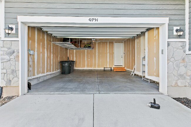 Building Photo - 9721 Fira Ln