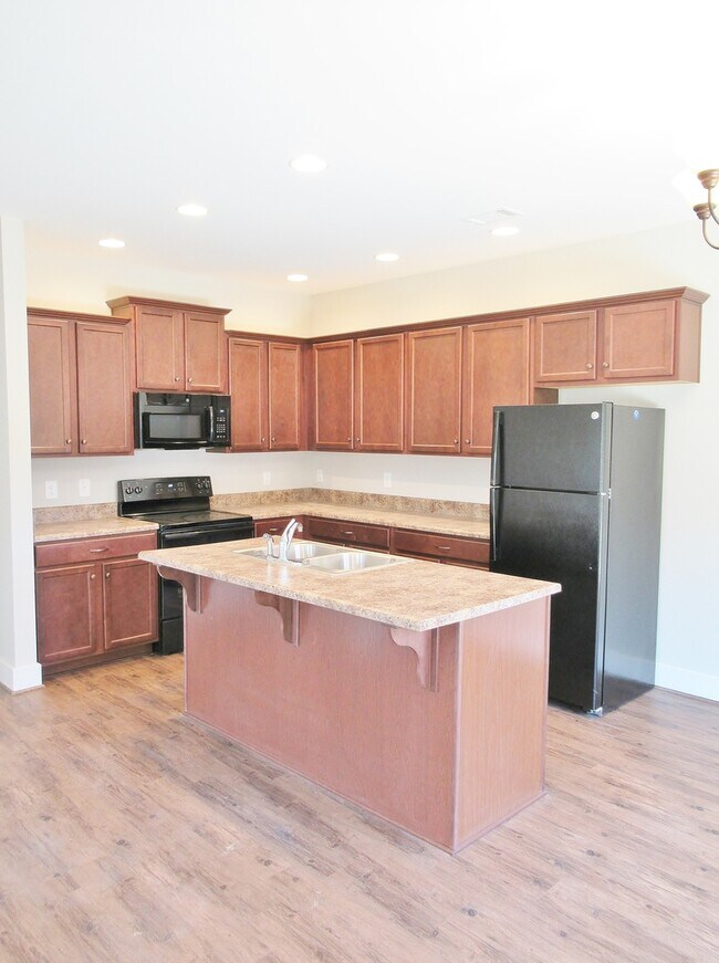 Building Photo - 6470 Cheshire Cove Dr
