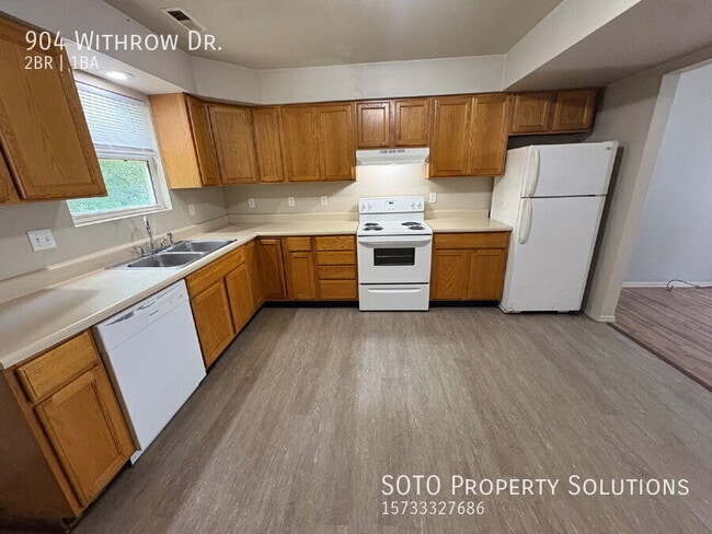 Building Photo - 904 Withrow Dr