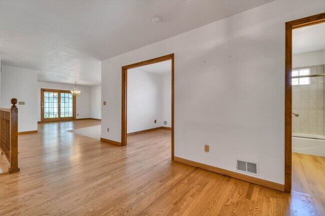 Building Photo - Beautiful 3 bed / 3 bath Ranch - High Pointe Community Westminster - Available NOW!