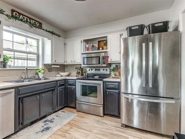 Building Photo - 1205 S Gemini Rd