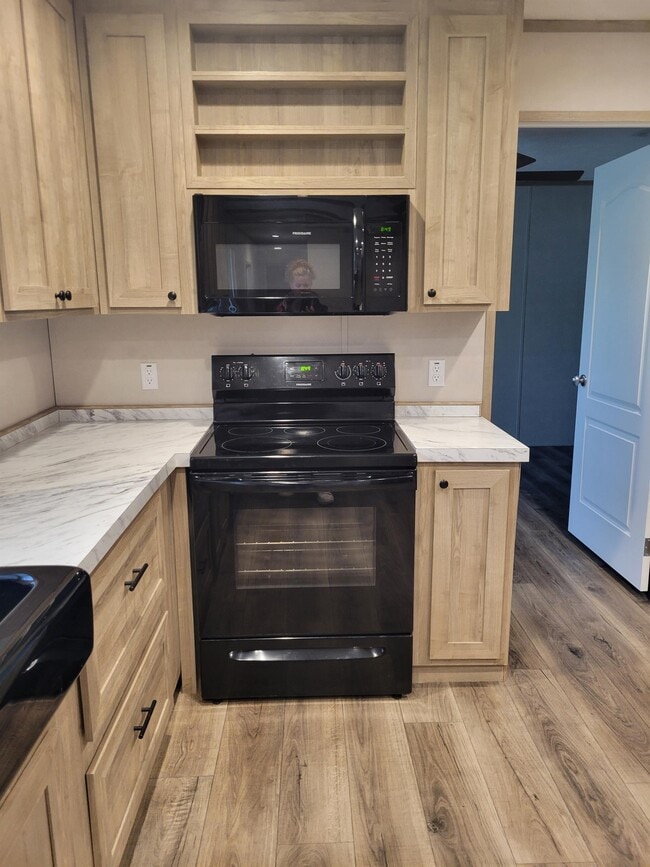 Building Photo - 4052 Saponac Dr