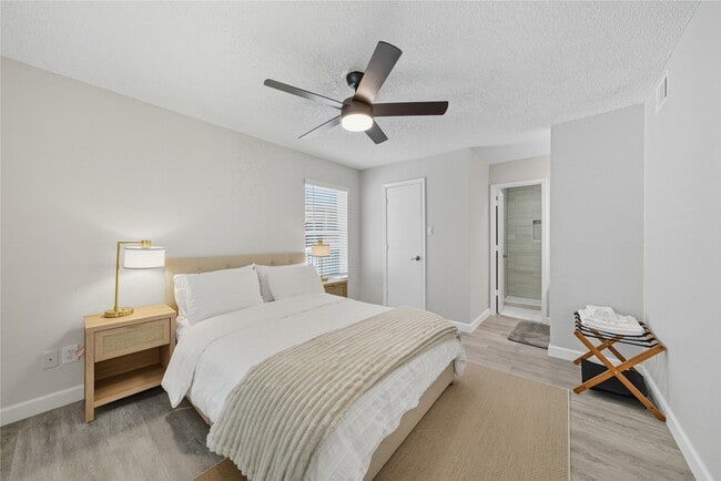 Building Photo - 2750 Holly Hall St