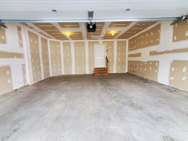 Building Photo - 2336 Keystone Ct