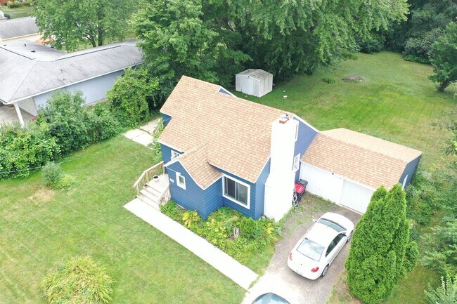 Building Photo - 1717 4th Ave SW