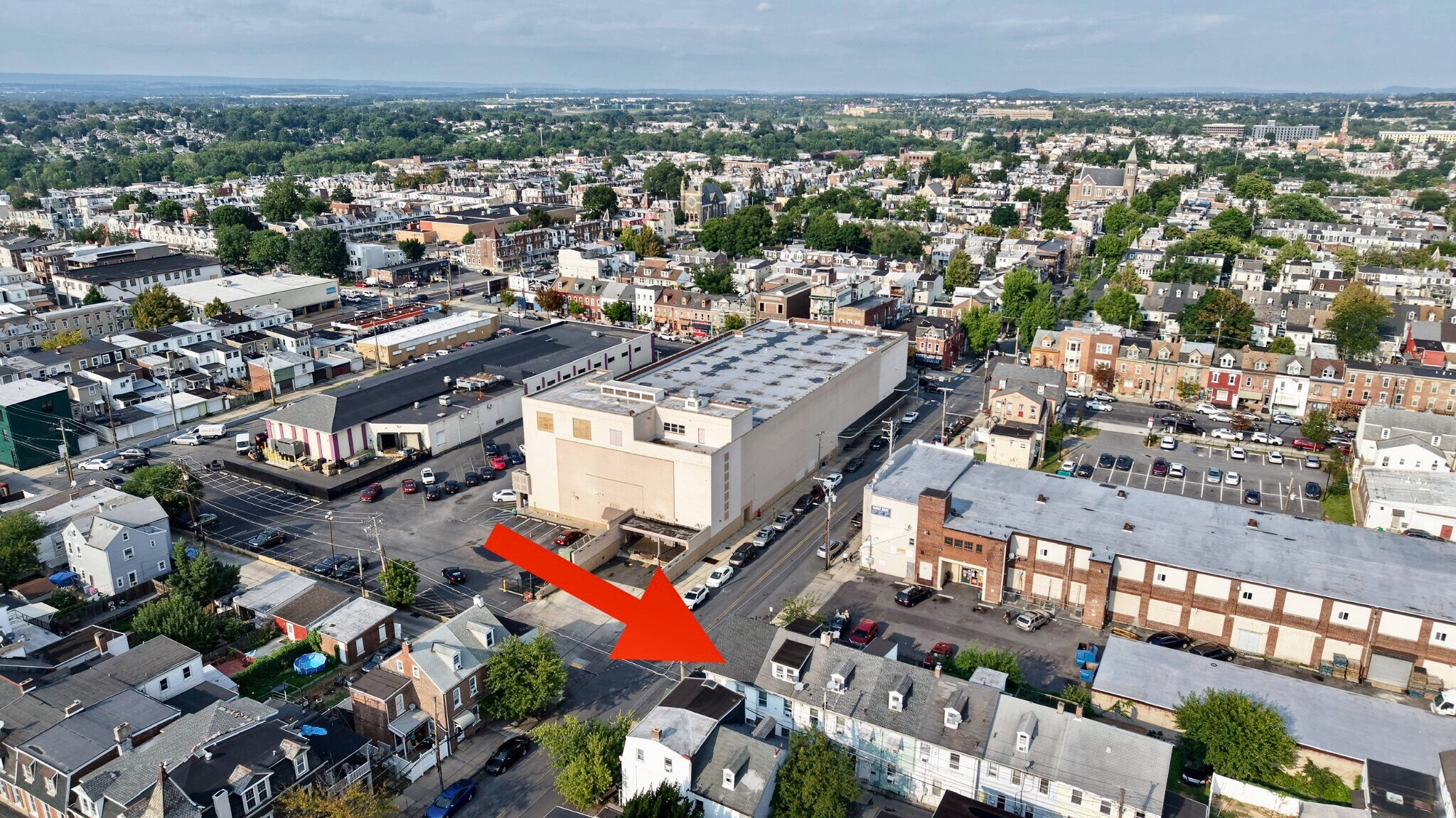 Building Photo - 547 N Silk St