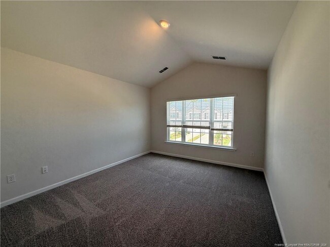 Building Photo - 107 Starlight St