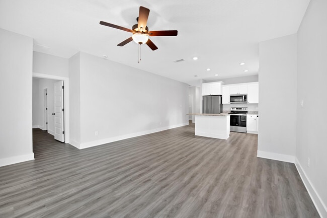 Building Photo - 5087 San Pedro Ct