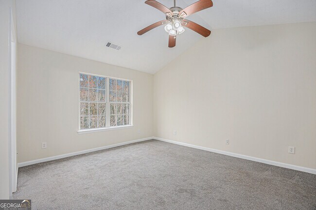 Building Photo - 429 Village Bluff Dr