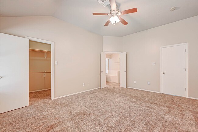 Building Photo - 4727 Wind Trace Dr