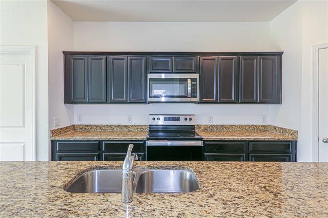 Building Photo - 746 Wilshire Dr