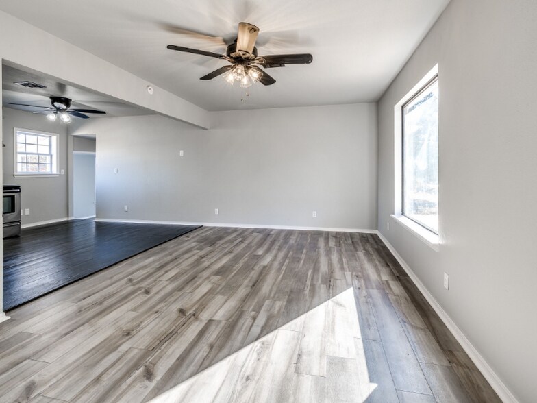 Building Photo - 101 192nd Ave SE