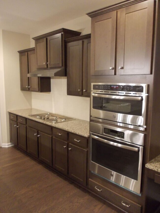 Building Photo - Spacious 4 Bedroom Home in Cox Mill School...