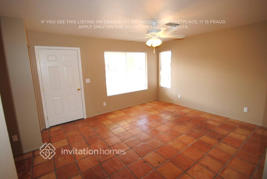 Building Photo - 1456 W Runion Dr
