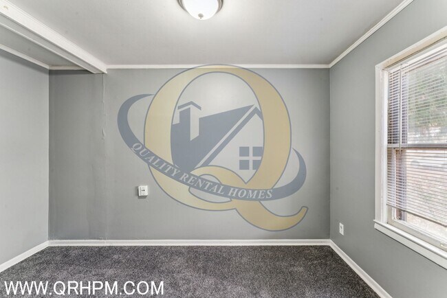 Building Photo - Available Now!! Half OFF First Month's Rent!