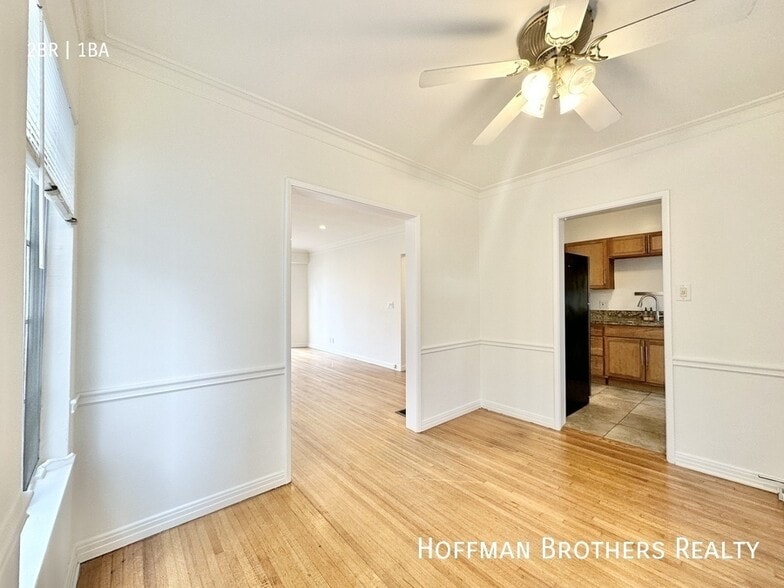 Building Photo - 1207 S La Cienega Blvd