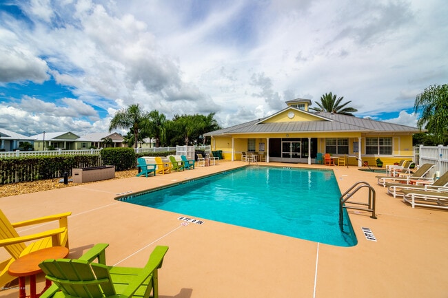 Building Photo - 4070 Alamanda Key Dr