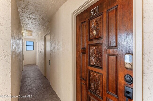 Building Photo - 1125 Jimmy Buffett Mem Hwy