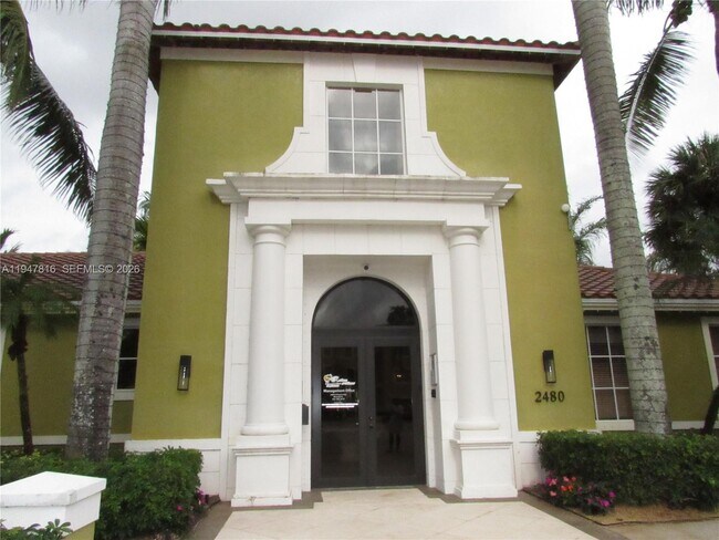 Building Photo - 2401 W Preserve Way