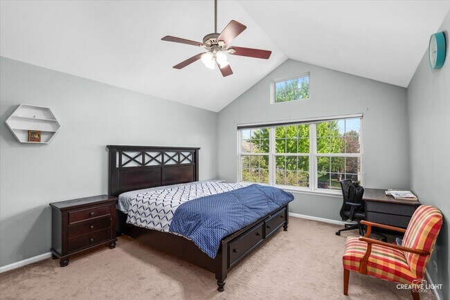 Building Photo - 3250 Cool Springs Ct