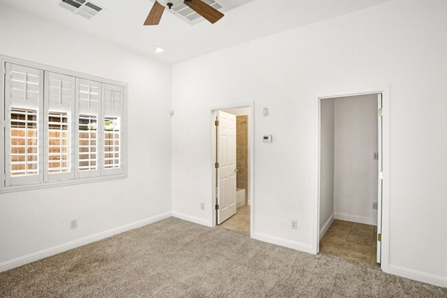 Building Photo - Anthem Country Club Beauty w/ Casita