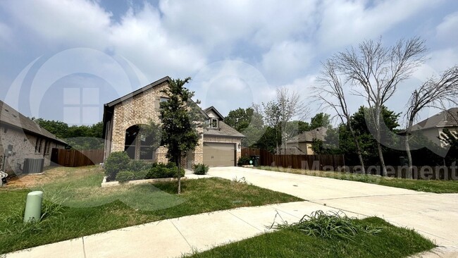 Primary Photo - 5521 Capilano Ct