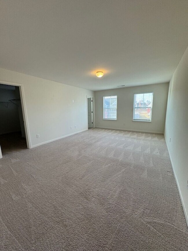 Building Photo - Introducing Your Dream Home: A Spacious 3 Bedroom, 2.5 Bathroom Townhome for Rent