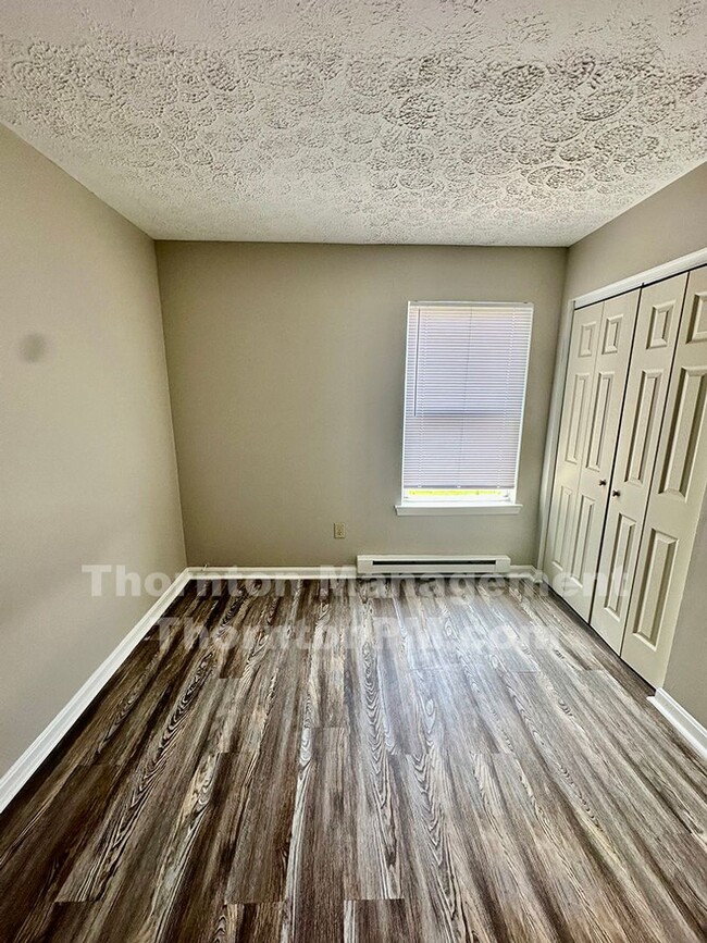 Building Photo - Available Now 3 Bedroom Townhouse in Culpeper