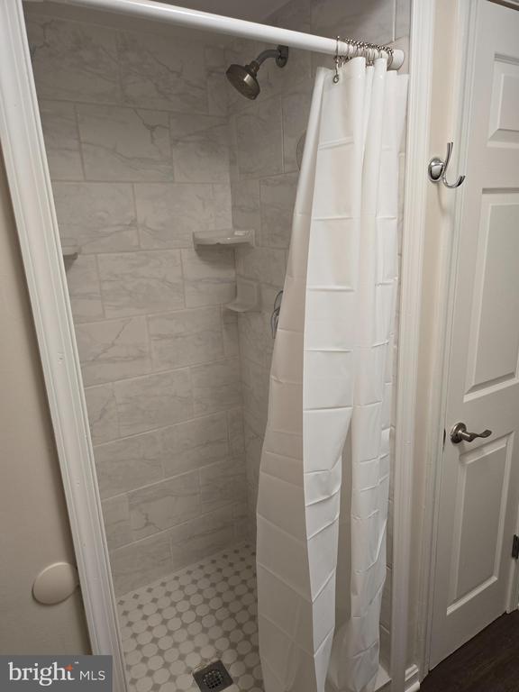 Building Photo - 341 S 26th St