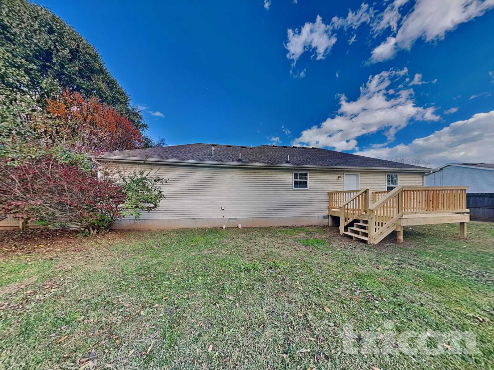 Building Photo - 1135 Mahogany Trail