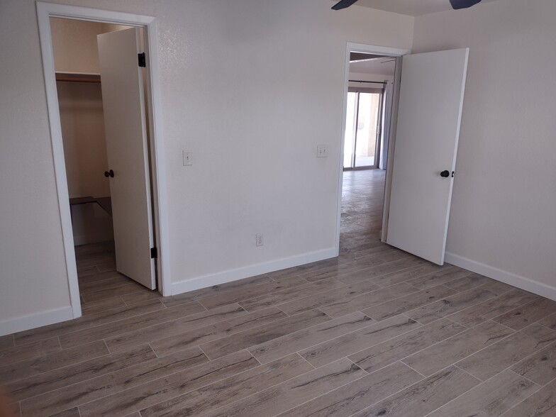 Building Photo - 1765 Palo Verde Blvd S