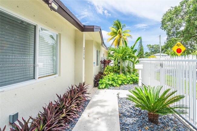 Building Photo - 3175 NW 43rd St