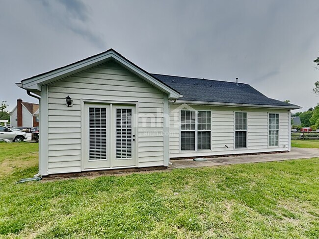 Building Photo - 4902 Hunters Bluff