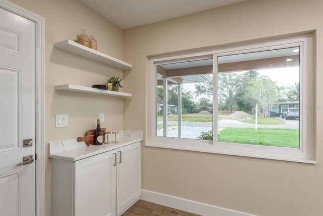 Building Photo - 2480 Del Rio Way