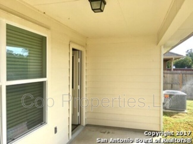 Building Photo - 12110 Kruth Pt