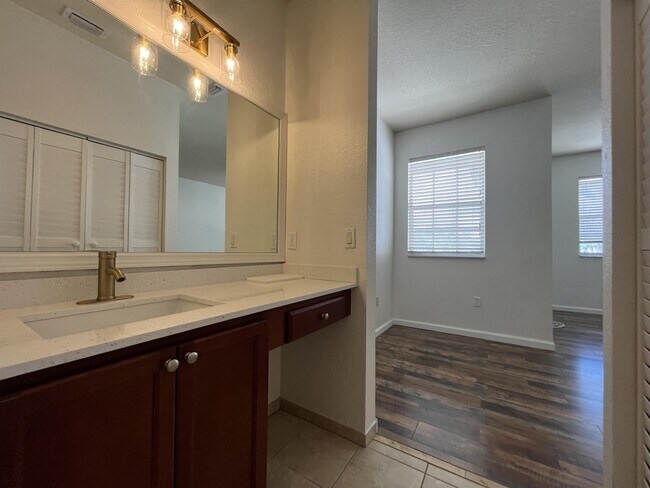 Building Photo - 3096 NW 29th Ct