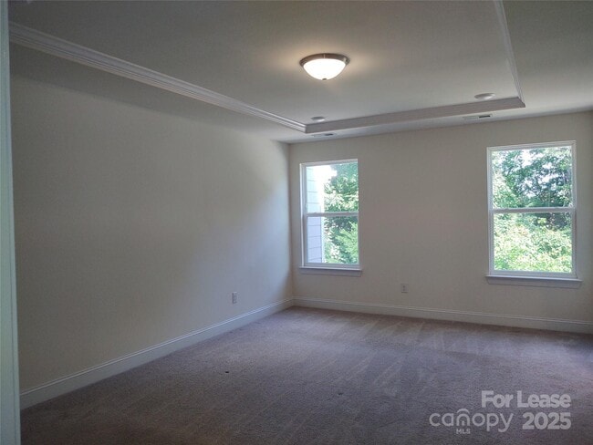 Building Photo - 2235 Blewett Dr
