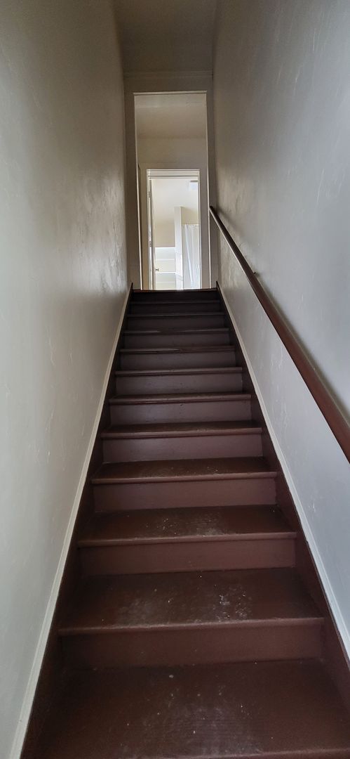 Building Photo - 3 bedroom 1 bath House for rent