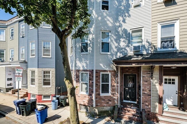 Building Photo - 17 O St