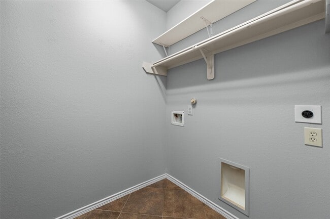 Building Photo - 13018 Orchard Green Dr