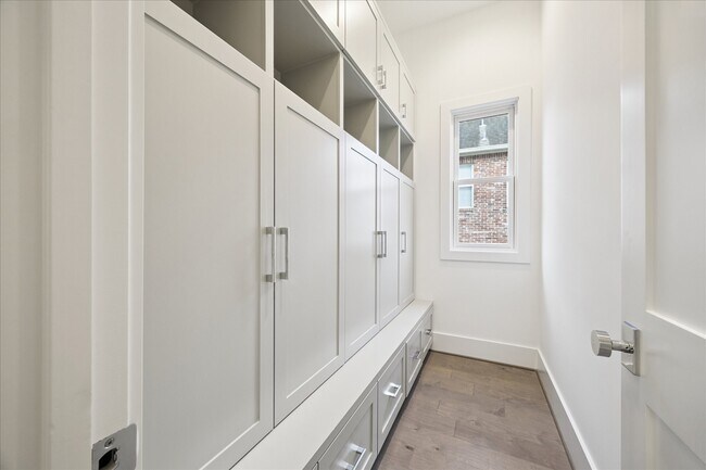 Building Photo - 3735 Tartan Ln