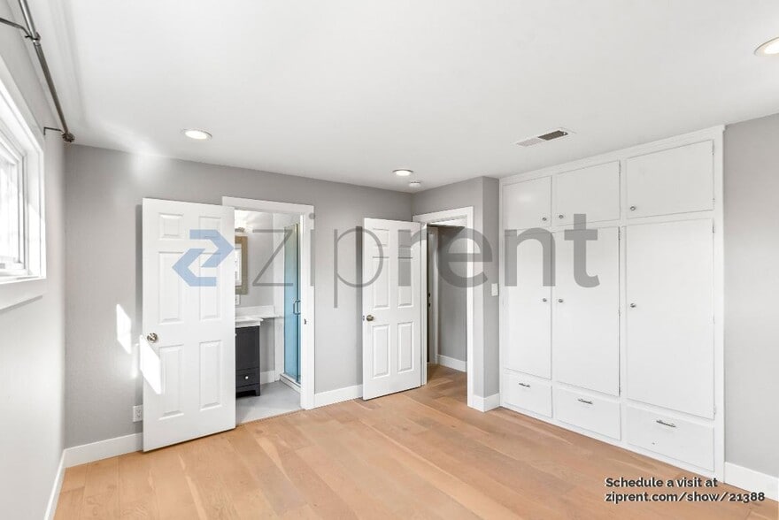 Building Photo - 2435 Denevi Dr