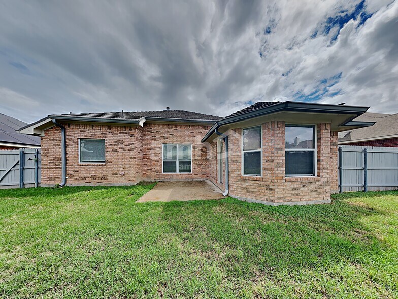 Building Photo - 209 Wenrick Dr