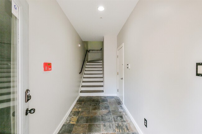 Building Photo - 5710 Winsome Ln